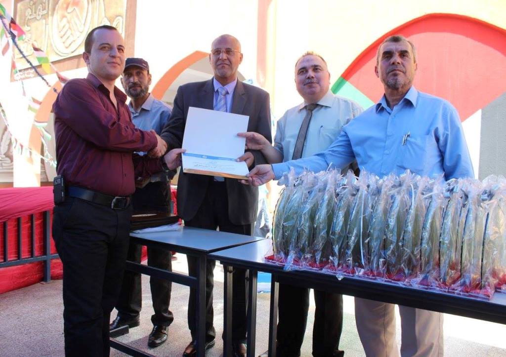 الجامعة تُكرم طلبة مدرسة يافا الفائزين في مسابقات المدرسة اللامنهجية