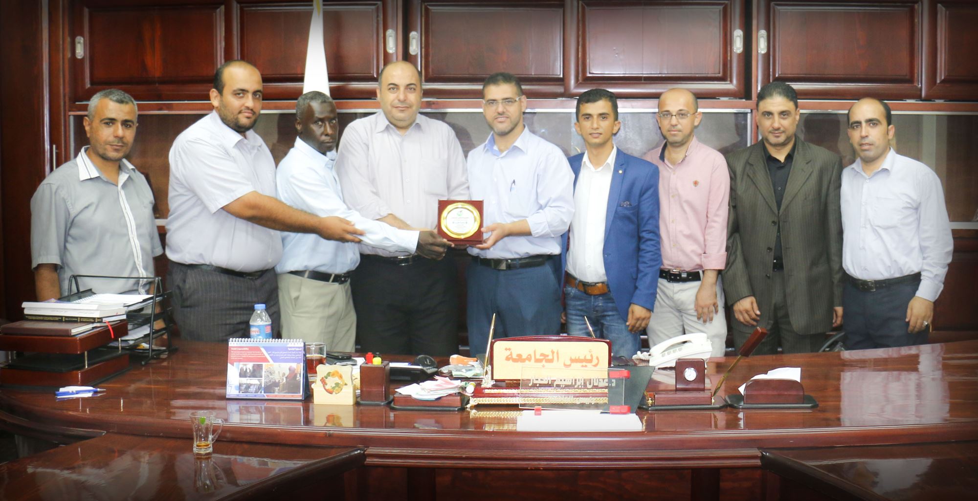 جامعة الإسراء والتجمع الإعلامي يبحثان سبل دعم الصحفيين وتطوير مهاراتهم