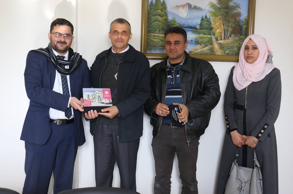 وفد من الجامعة يبحث سبل التعاون المشترك مع حل النزاعات ودائرة الصيدلة بوزارة الصحة