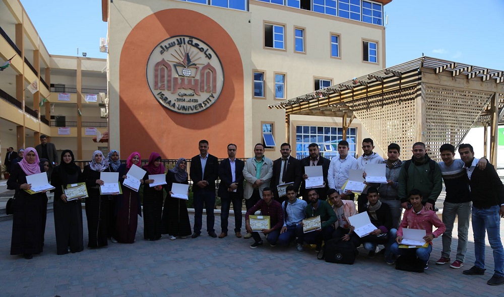 الجامعة تنظم دورة تدريبة لطلبة الإعلام حول "صحافة المواطن"
