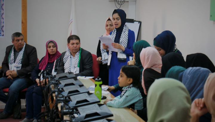 كلية العلوم الإنسانية تختتم ورشة عمل بعنوان "اتجاهات الرأي العام الدولي تجاه القضية الفلسطينية وسبل تعزيزه"