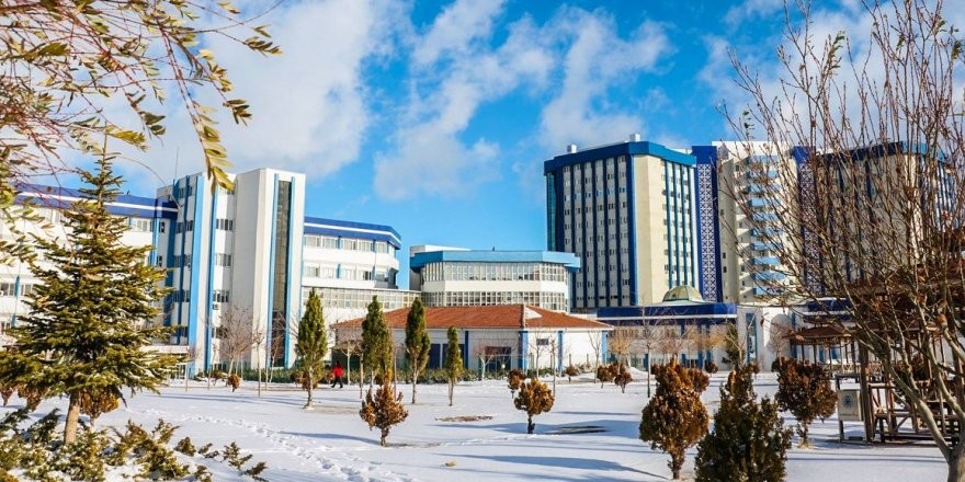جامعة الإسراء تعلن عن منح دراسية في جامعة سلجوق في مدينة كونيا- تركيا