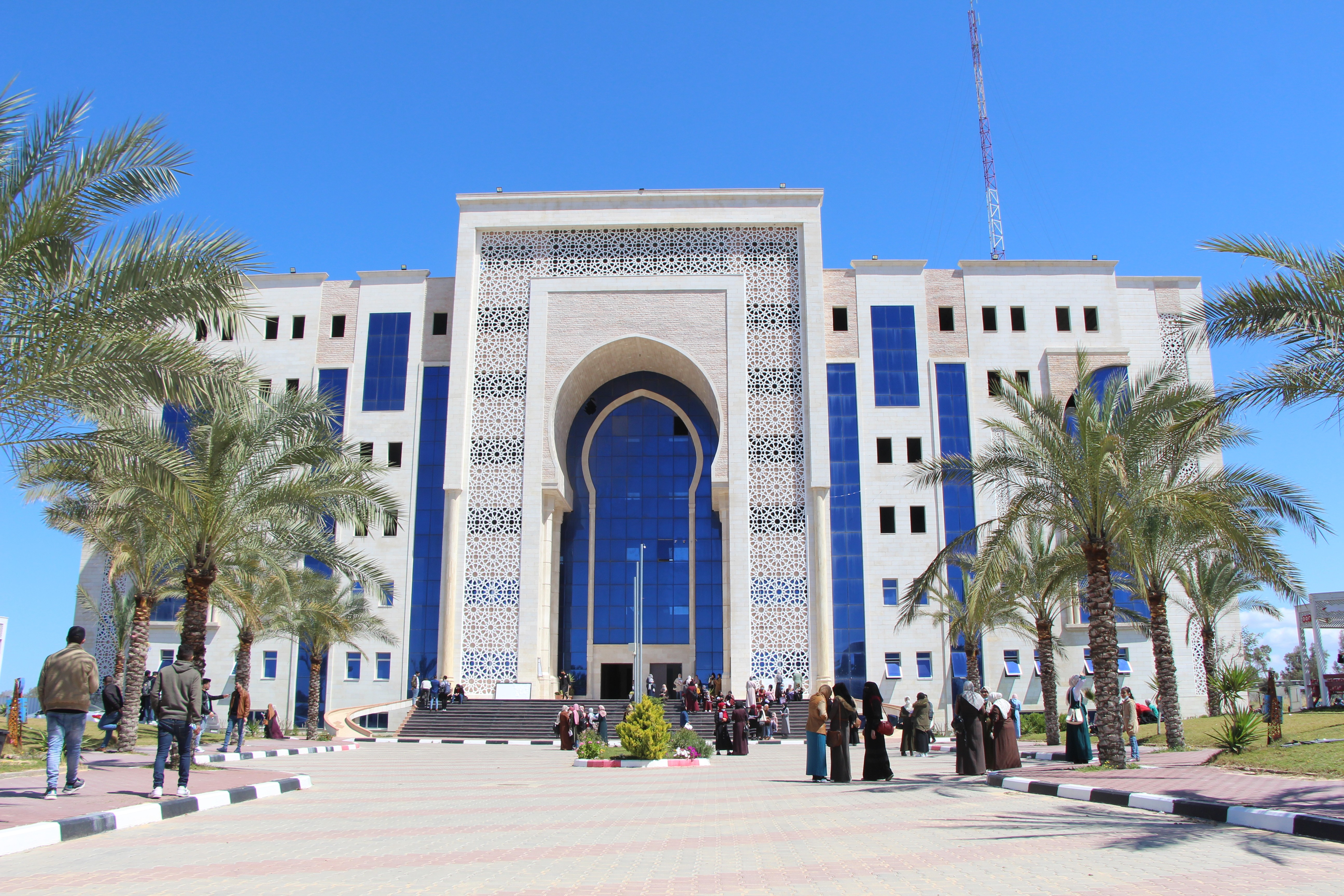 تعليق الدوام غدًا الأحد بسبب الظروف الجوية السائدة