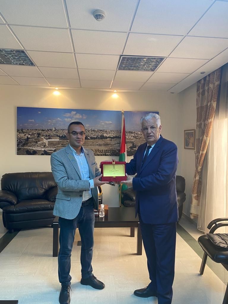 ممثل جامعة الإسراء يلتقي بسفير دولة فلسطين في المملكة المغربية