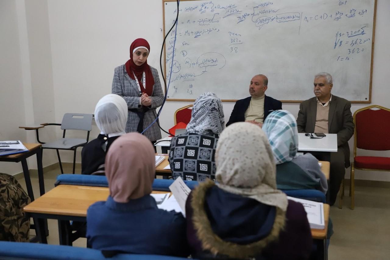 كلية القانون بجامعة الإسراء تنظم دورة تدريبية حول دور اللجنة الدولية في الصليب الأحمر أثناء النزاعات المسلحة