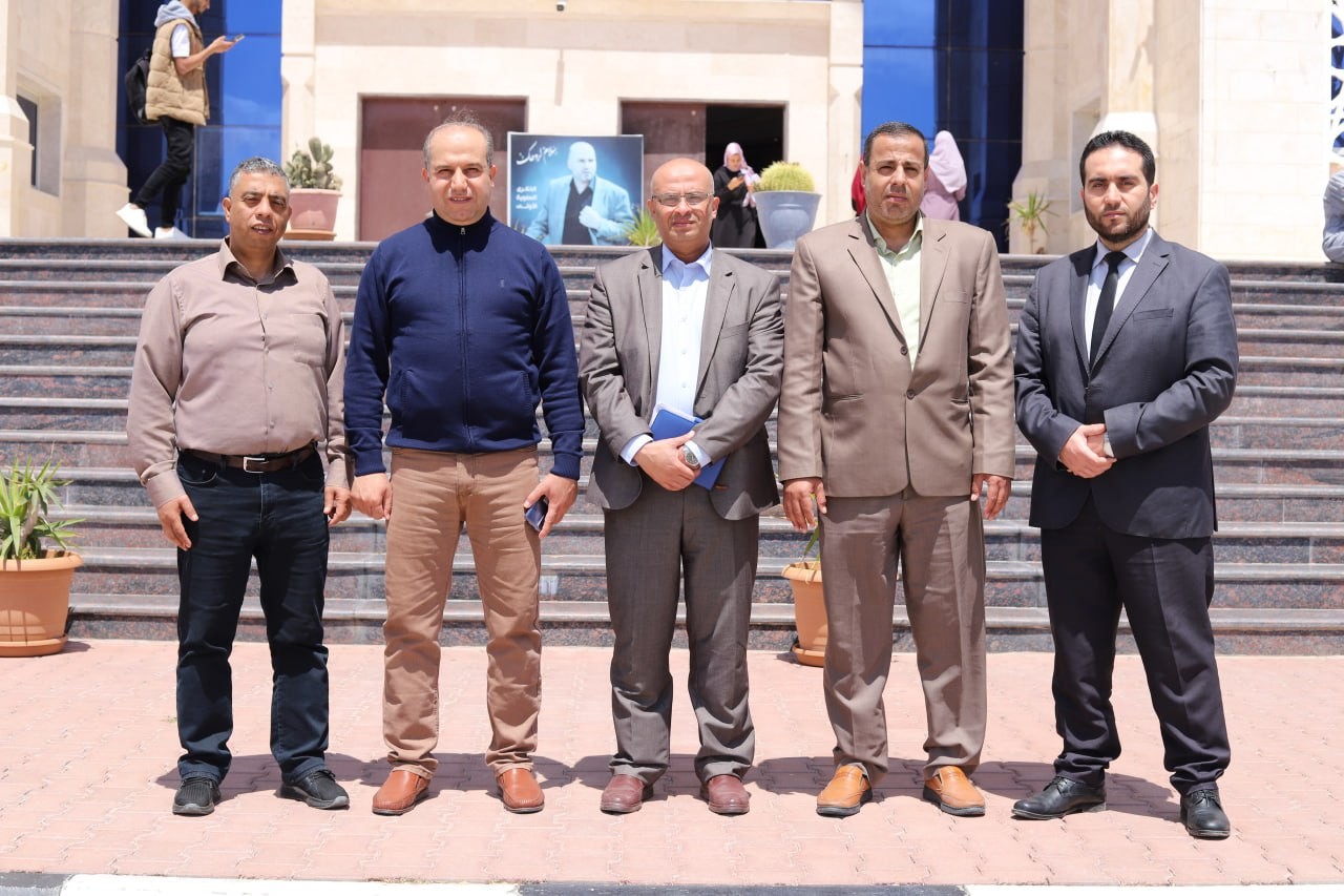 كلية العلوم الإدارية والمالية تستقبل وفدًا من نقابة المحاسبين الفلسطينيين وتعقد لقاءًا توعويًا حول العمل النقابي